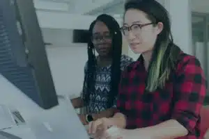 Equipo de desarrollo que hace el proceso de registro de software